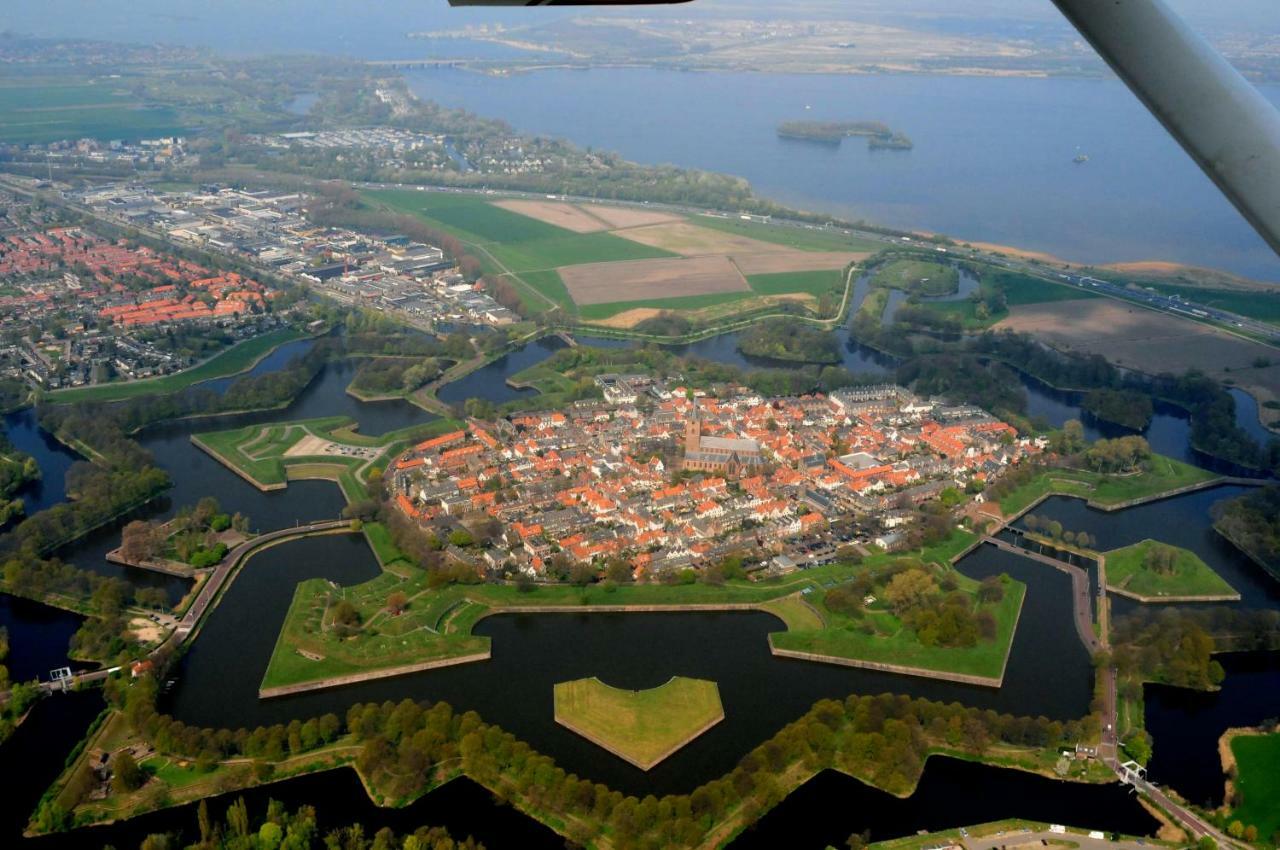 Room One-Twenty-One Naarden Exterior foto